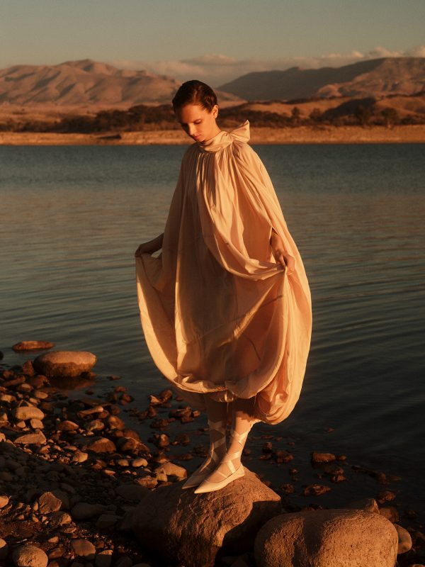 Thea Lewis-Yates Stylist 2691