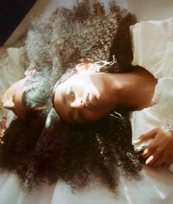 Thea Lewis-Yates Stylist 2741